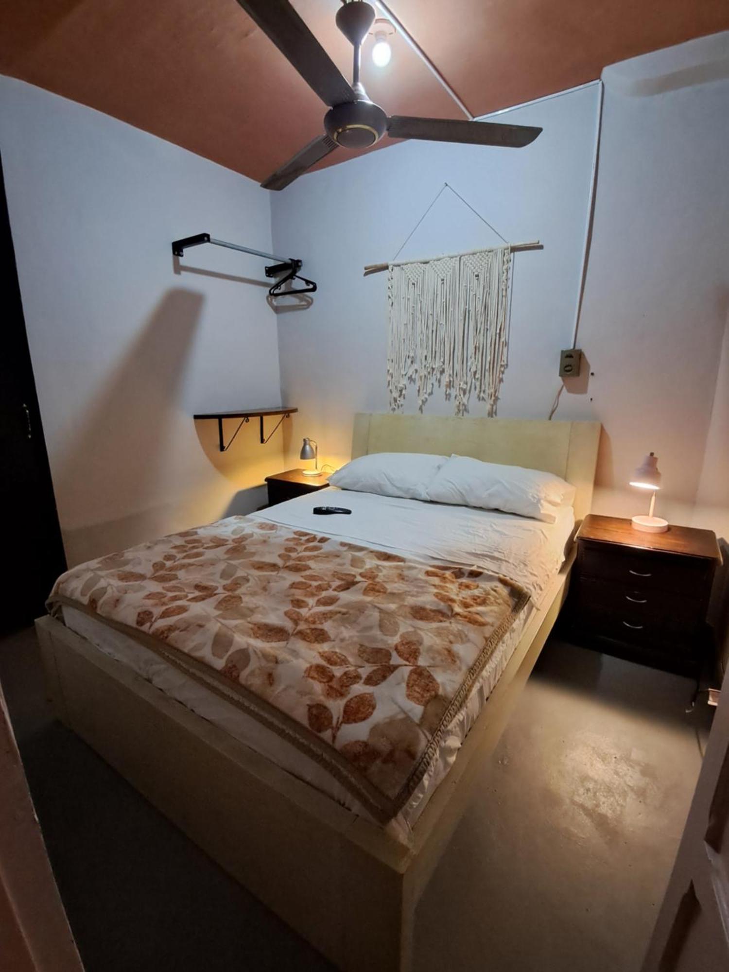 Casa Primavera Hostal Medellin Exterior photo